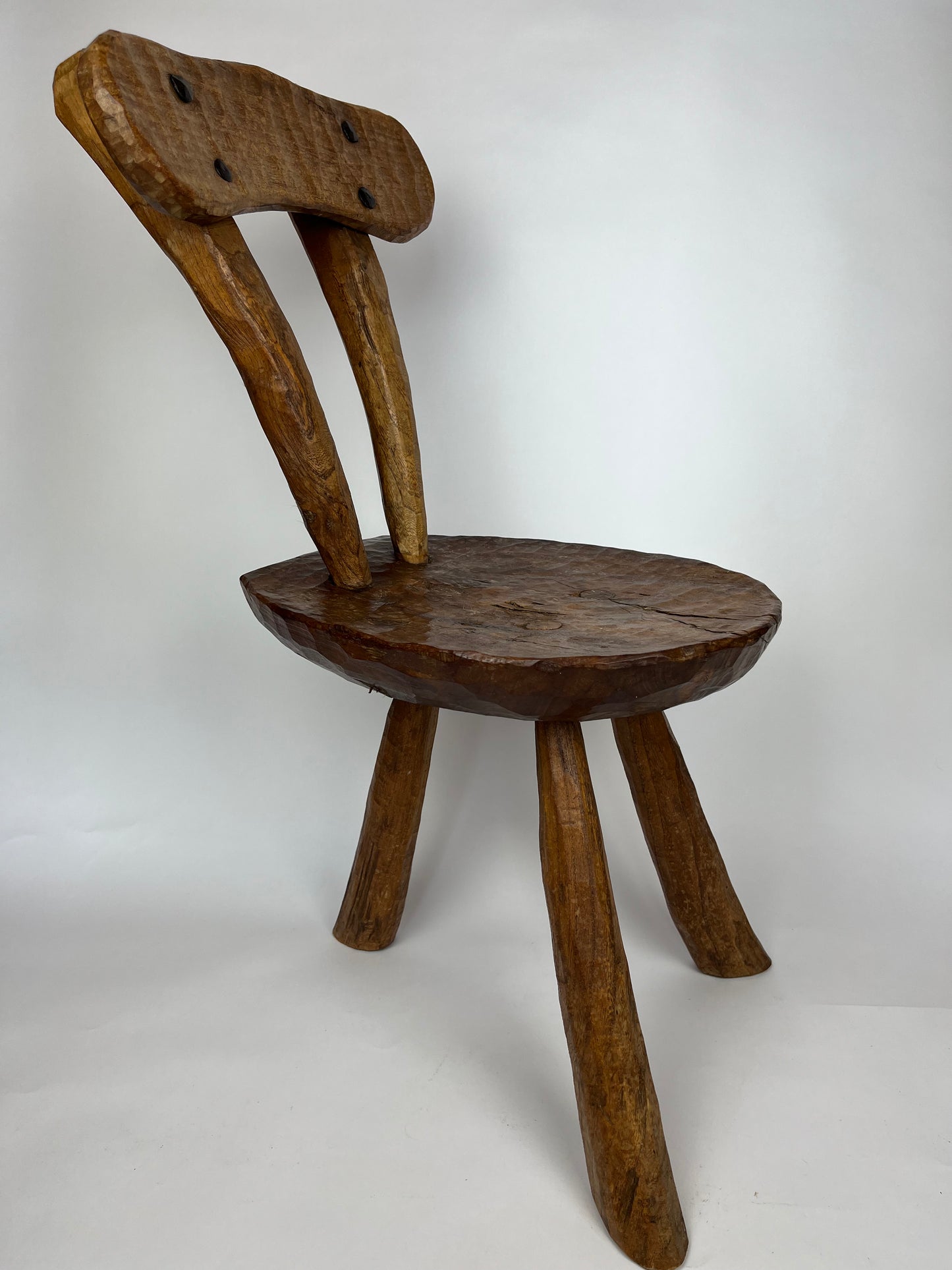 VINTAGE ELM MILKING STOOL