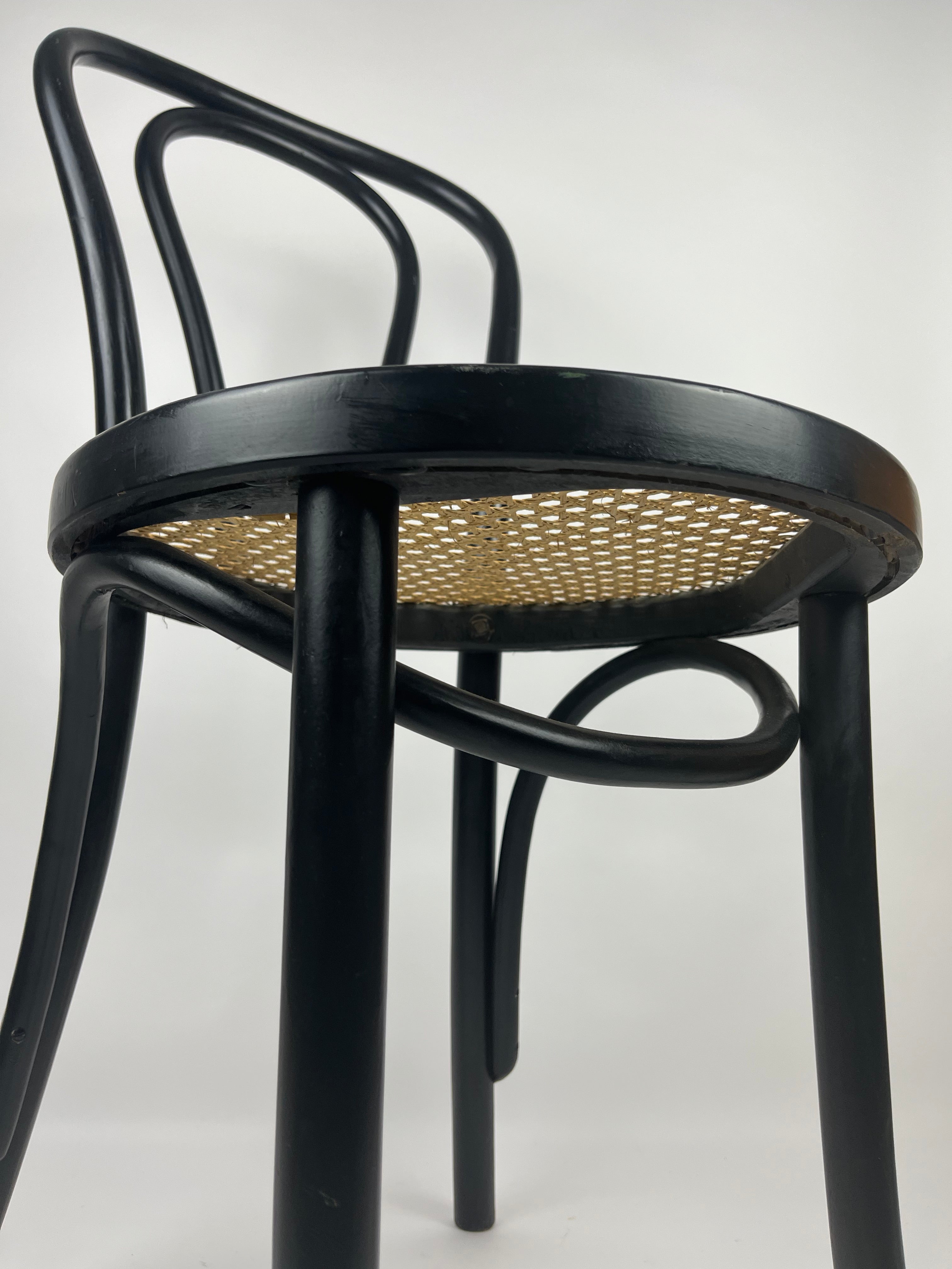 Thonet cafe 2024 chair