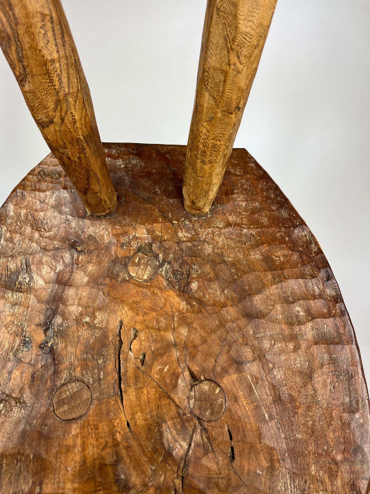 VINTAGE ELM MILKING STOOL